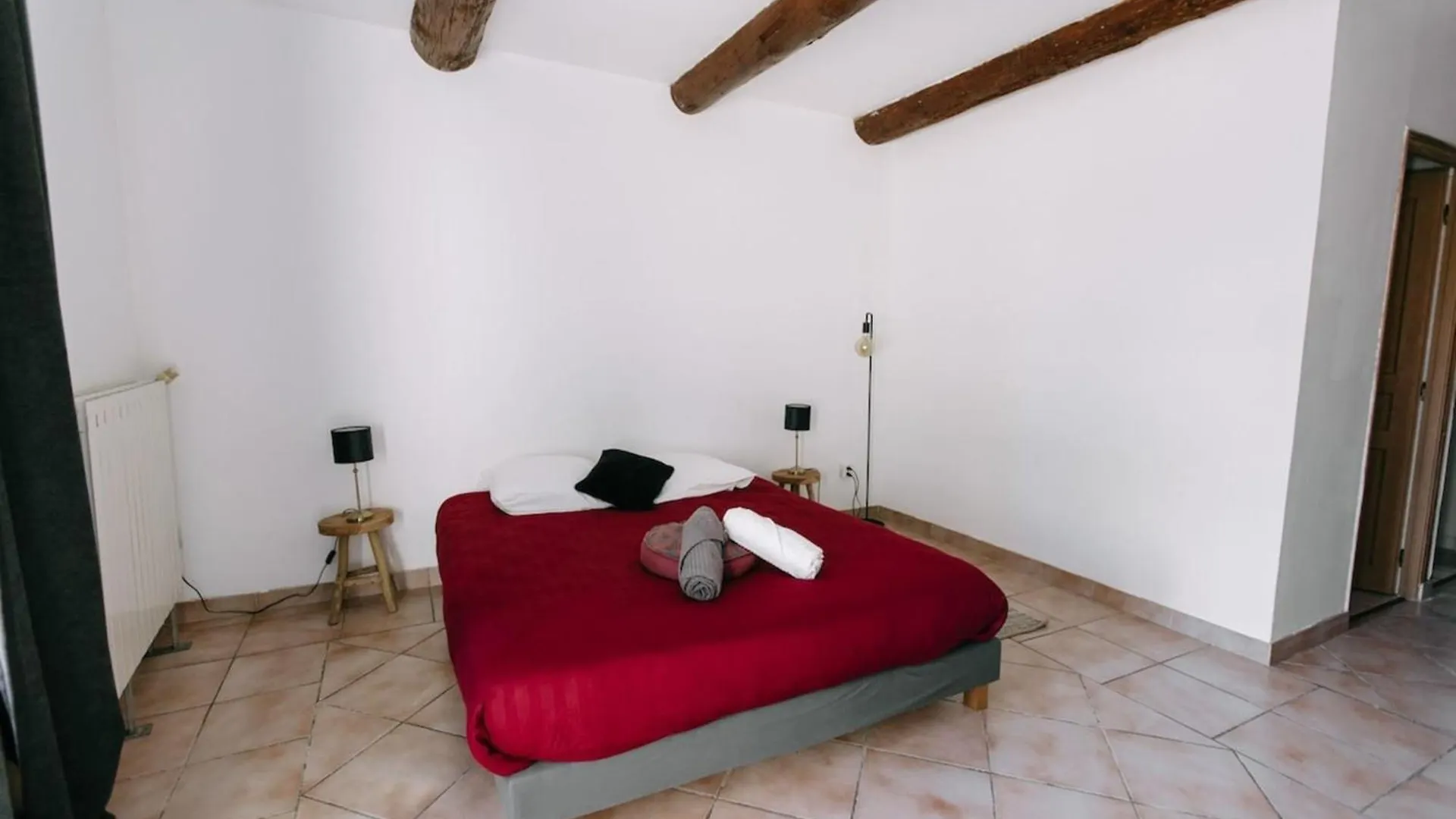 Дом отдыха 30M2 Suite In 18Th-Century Provencal Farmhouse Althen-des-Paluds